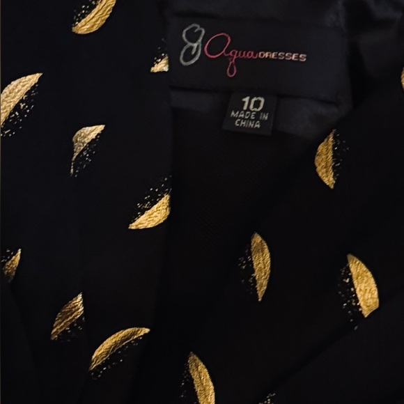 *NWT* AQUA / Metallic Gold Print Plunging Illusion Gown / Black,Gold / 10 - Picture 7 of 11